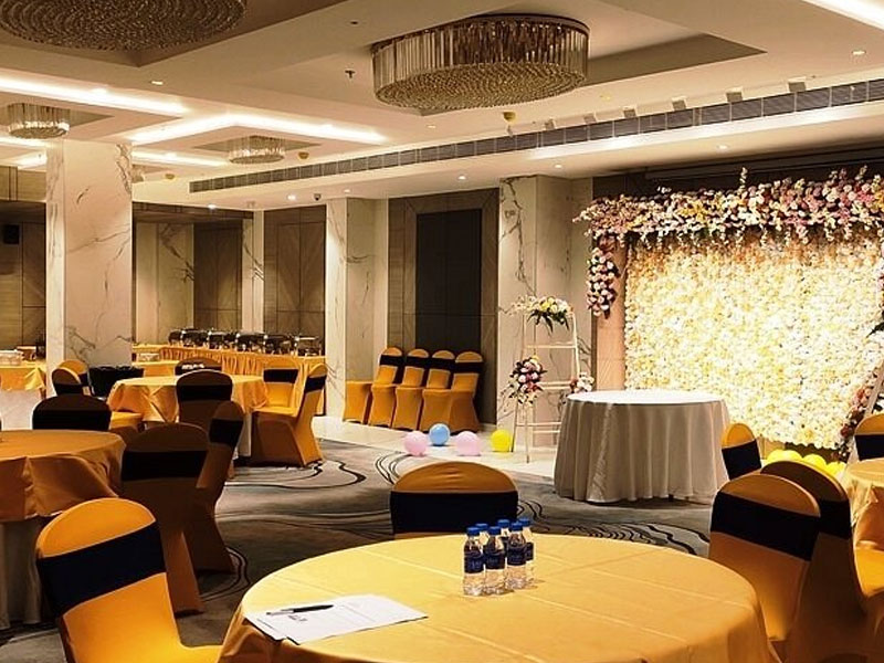 images/restaurant/Pine Room